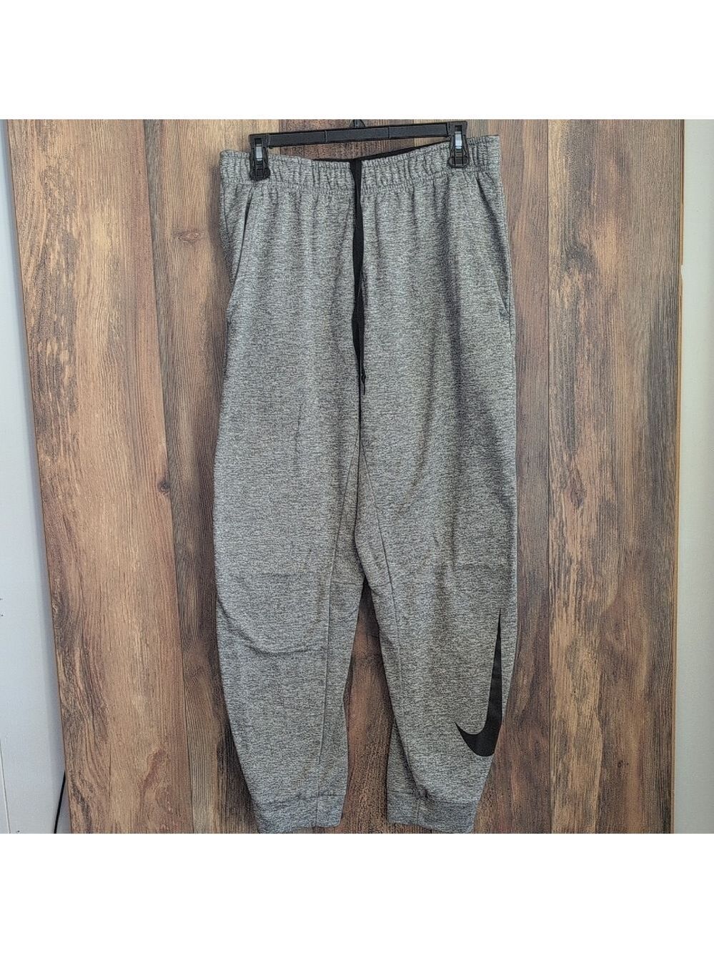 Nike Gray/Black Athletic Joggers L M117